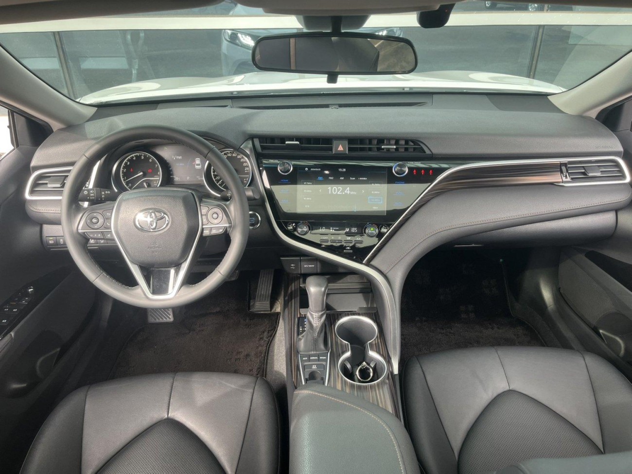 Toyota Camry 2019