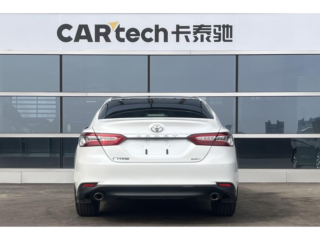 Toyota Camry 2019