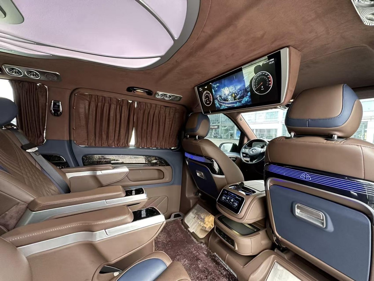 Mercedes-Benz 2023 2024