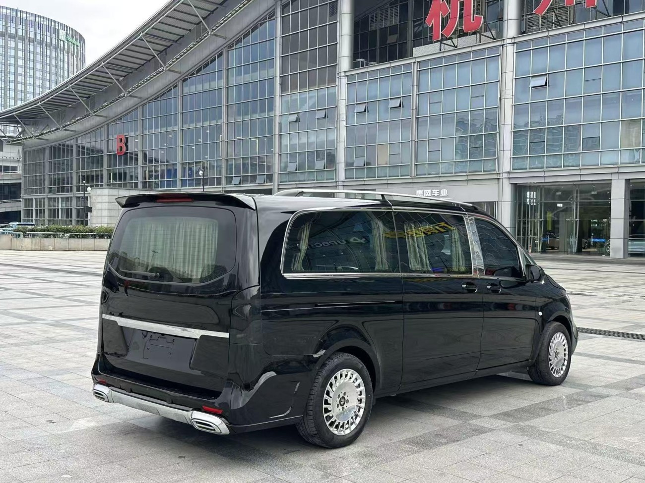 Mercedes-Benz 2023 2024