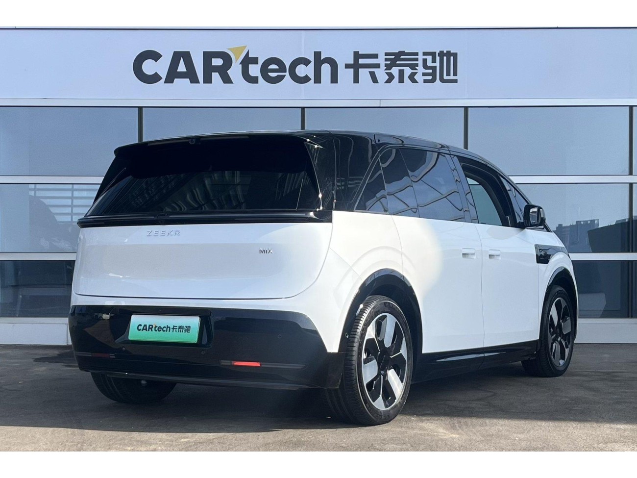 Zeekr MIX 2025