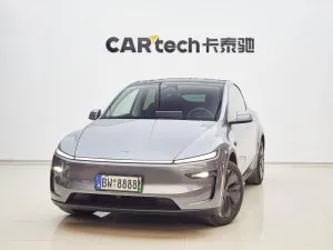 Tesla Model Y 2025