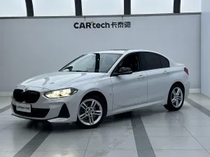 BMW 120i 2021