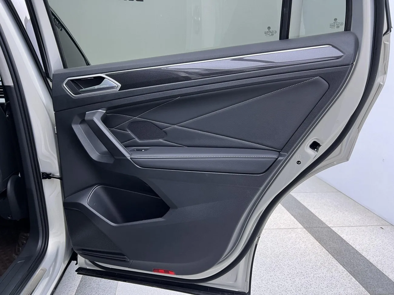 Volkswagen Tiguan L 2022