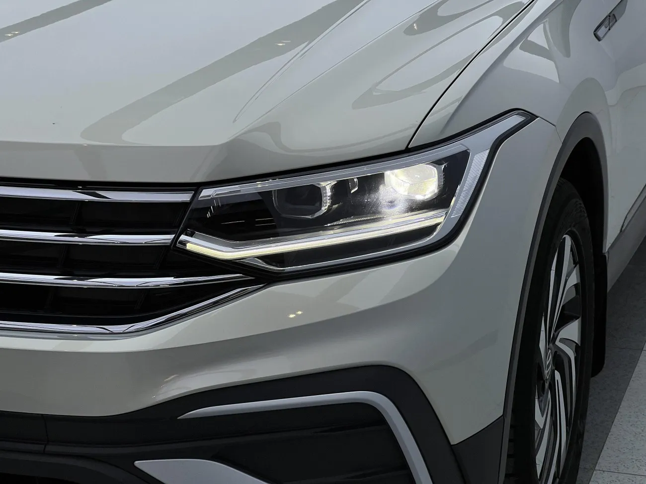 Volkswagen Tiguan L 2022