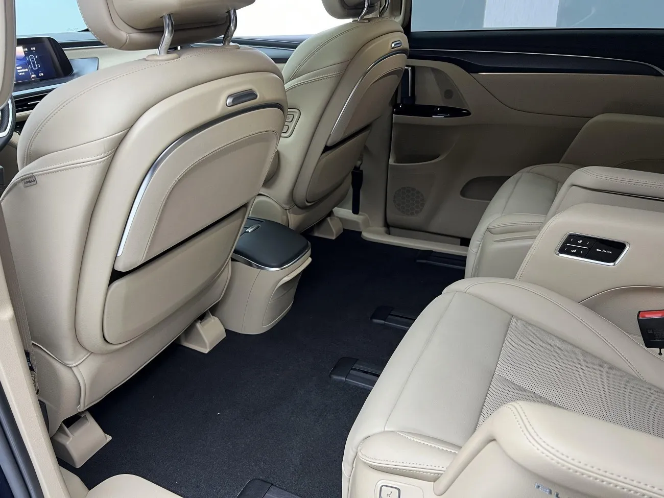 Buick GL8 2025