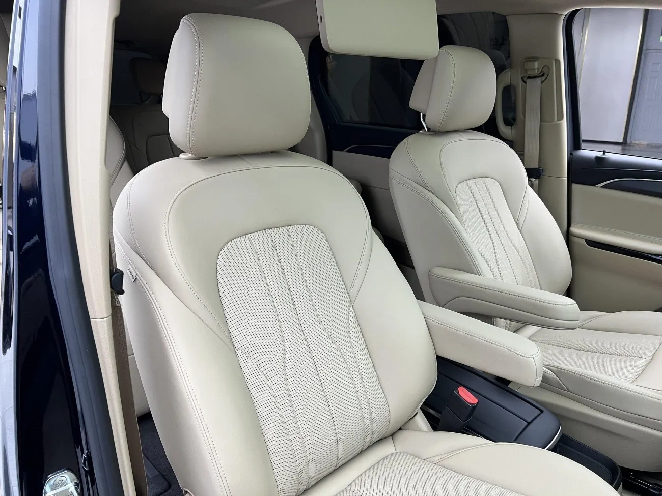 Buick GL8 2025