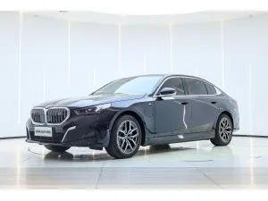 BMW i5 2025