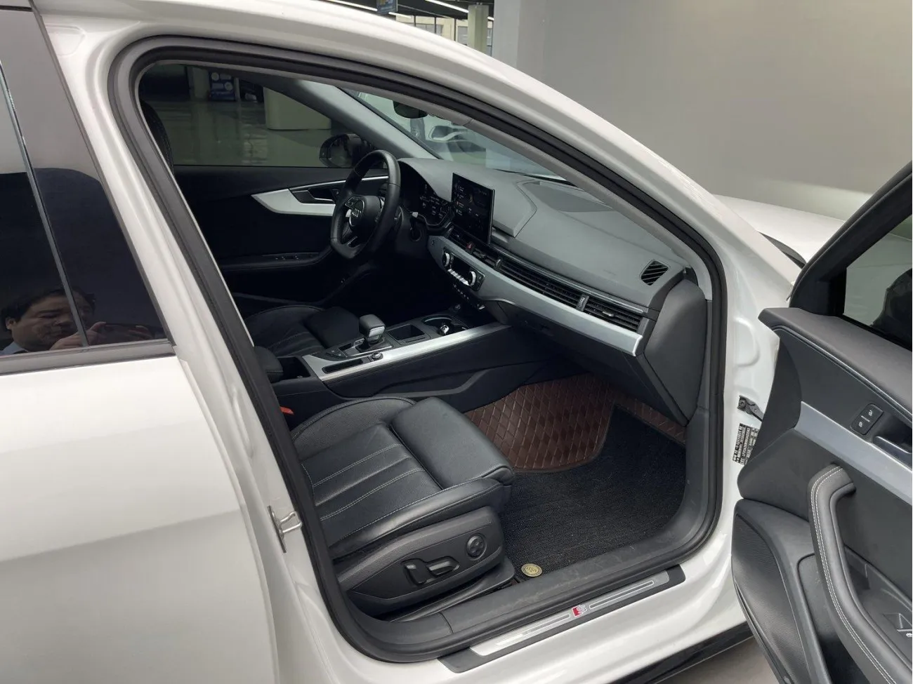 Audi A4L 40 TFSI 2023