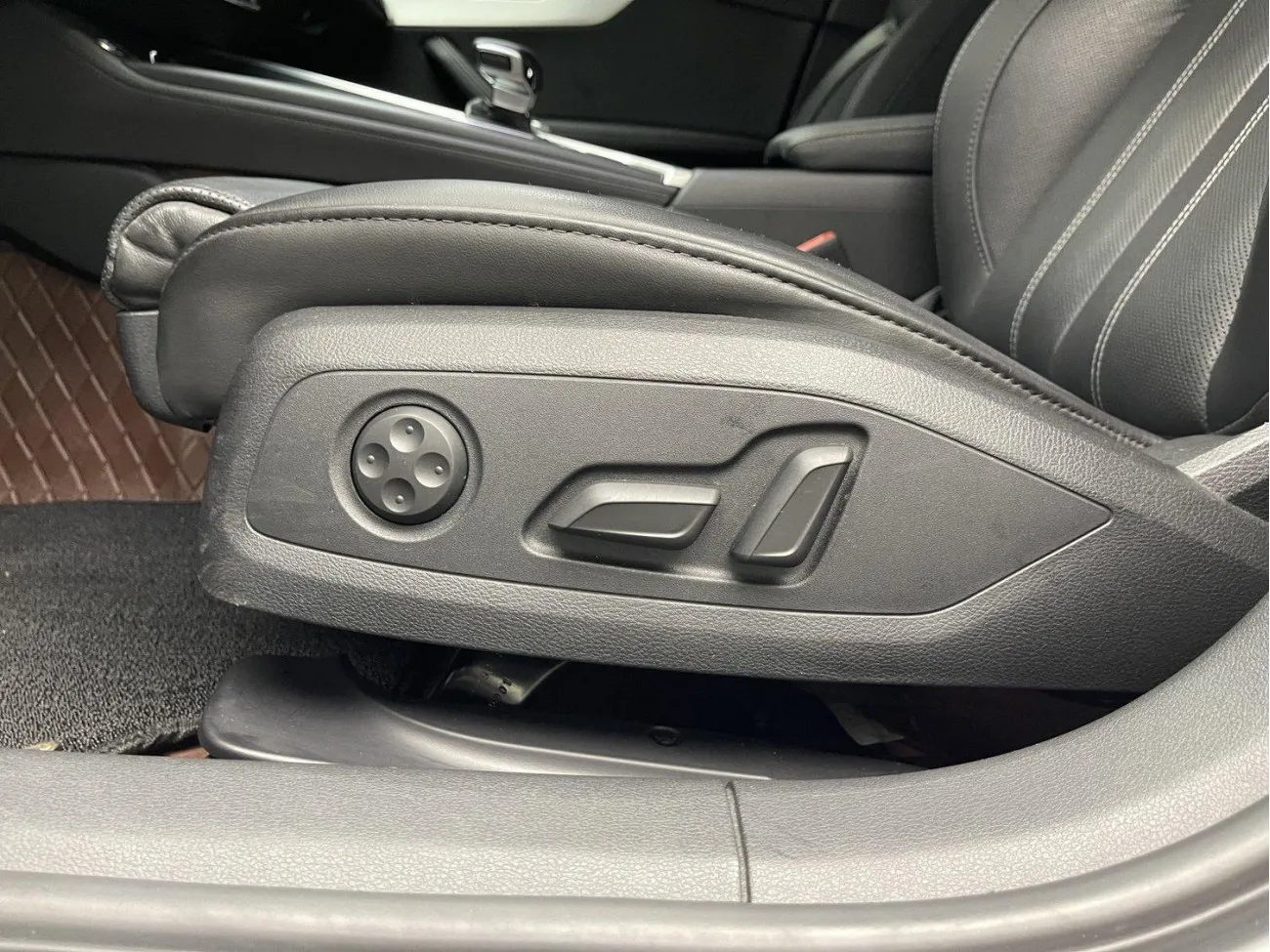 Audi A4L 40 TFSI 2023