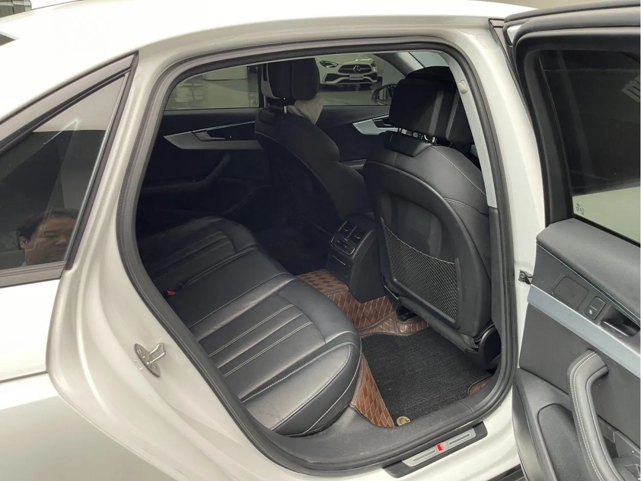 Audi A4L 40 TFSI 2023