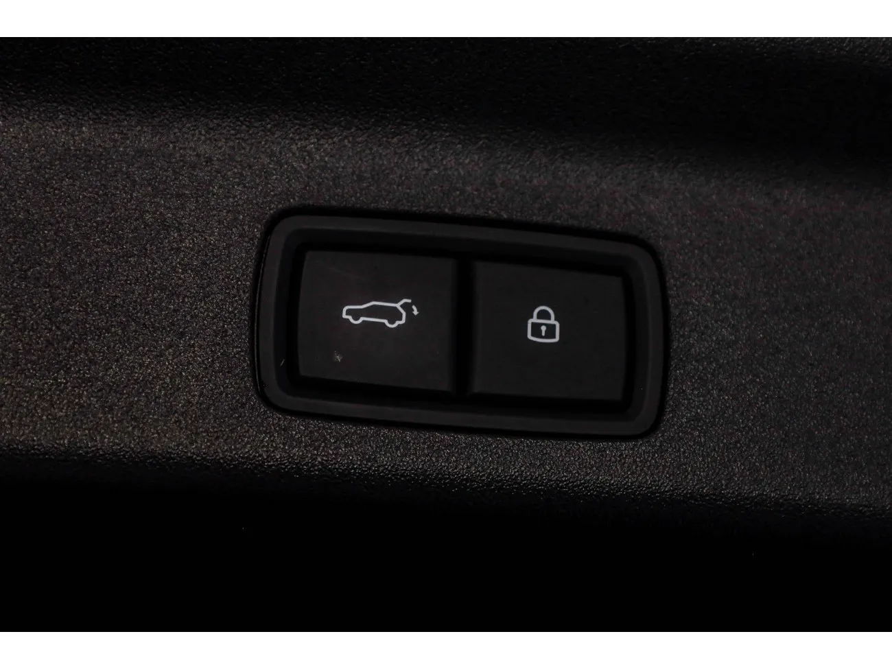Li Auto L8 2025