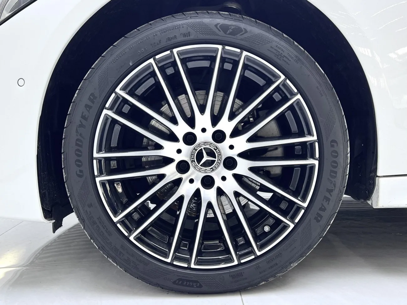 Mercedes-Benz C 200 L 2023