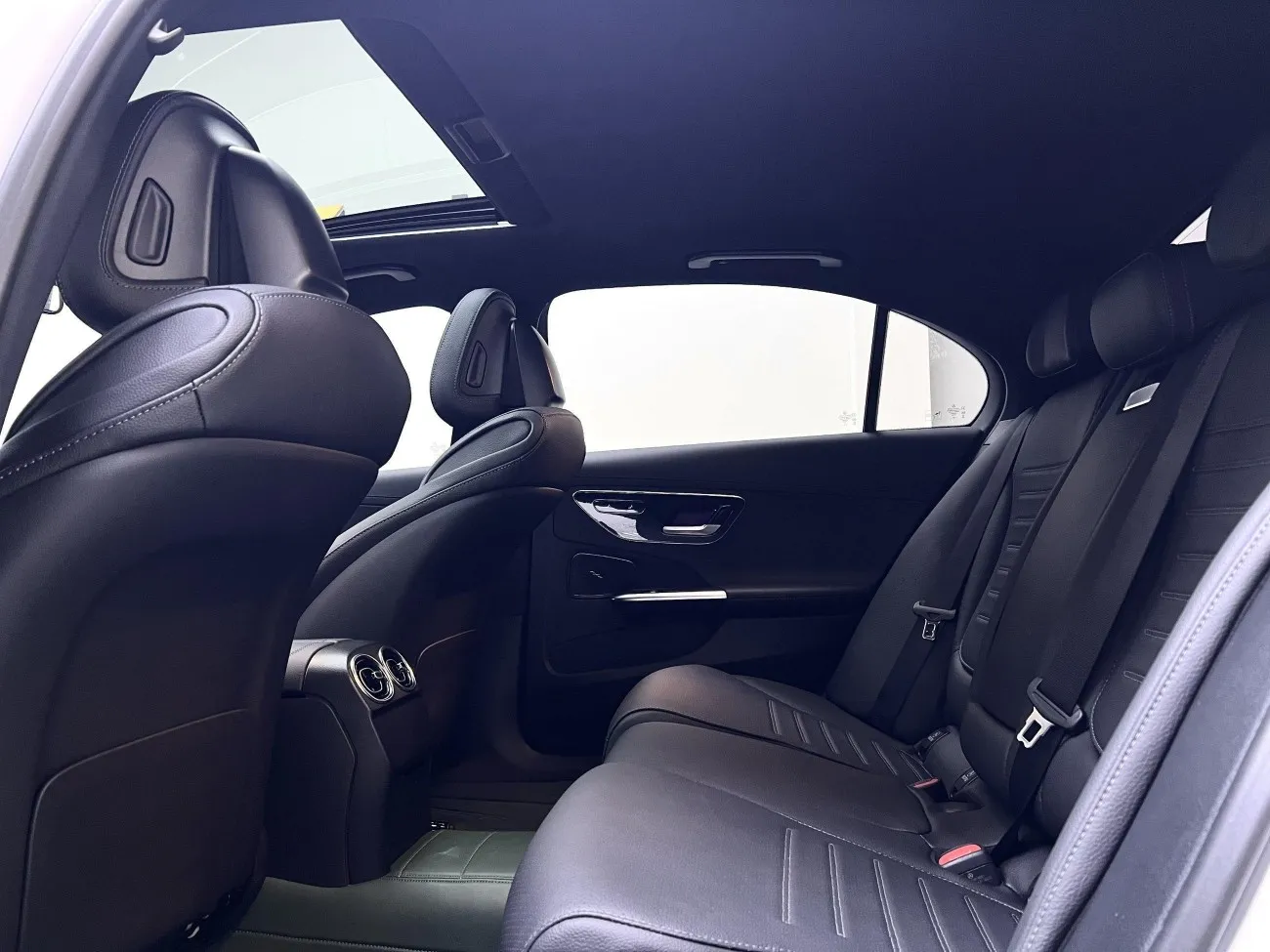 Mercedes-Benz C 200 L 2023