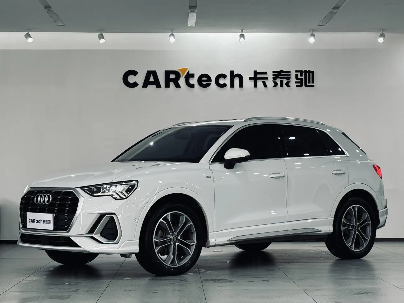 Audi Q3 40 TFSI 2021