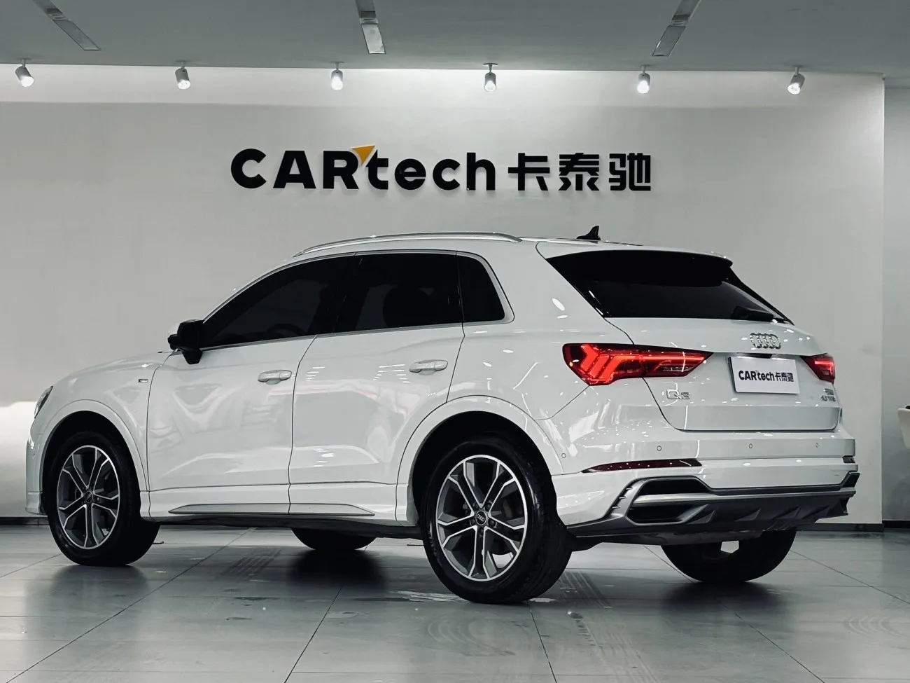 Audi Q3 40 TFSI 2021
