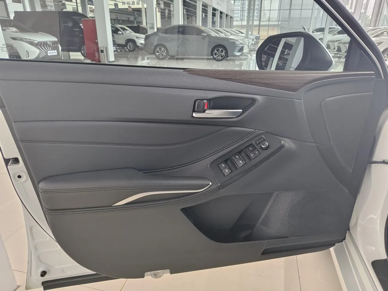 Toyota Avalon 2023