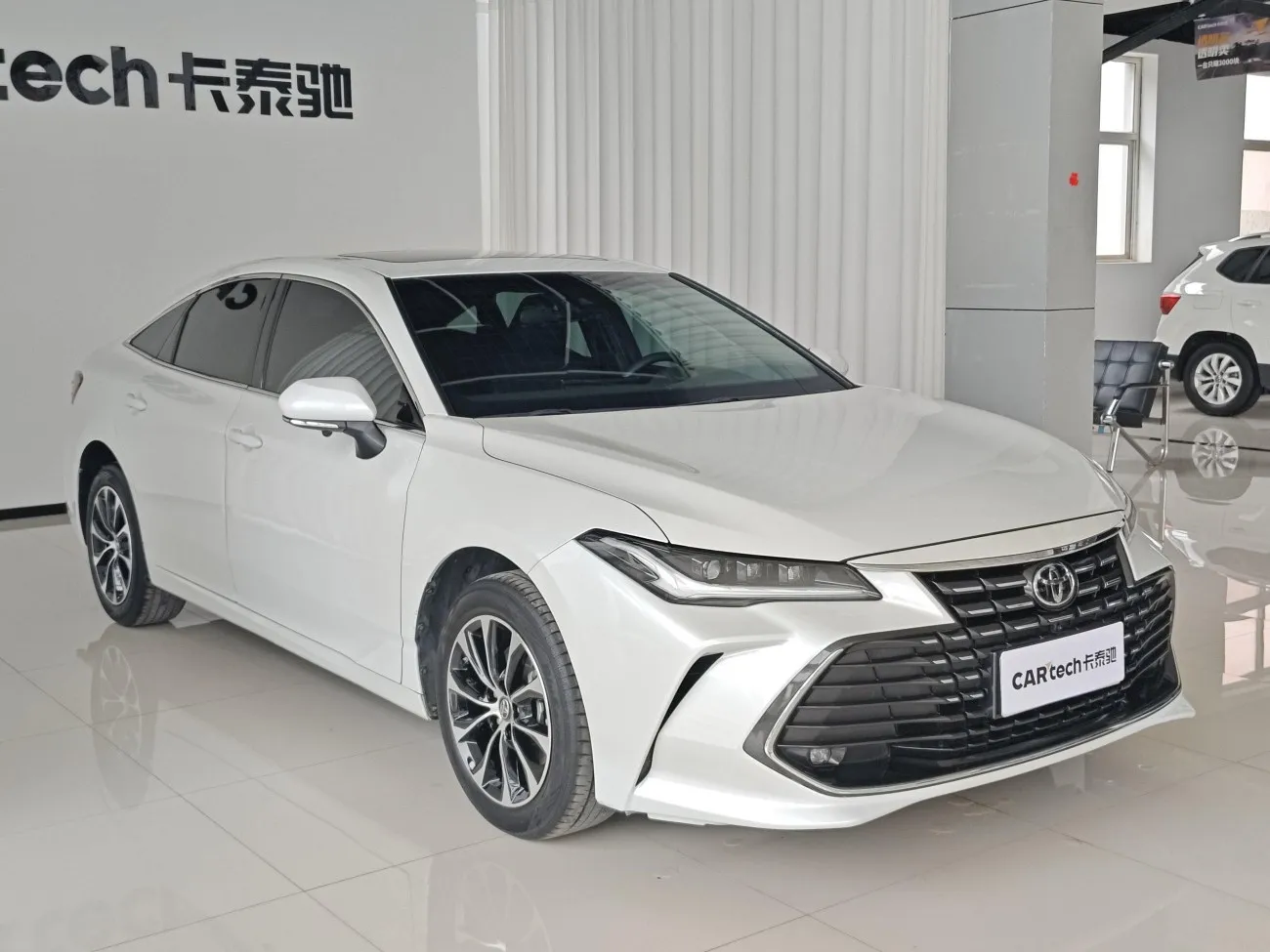 Toyota Avalon 2023