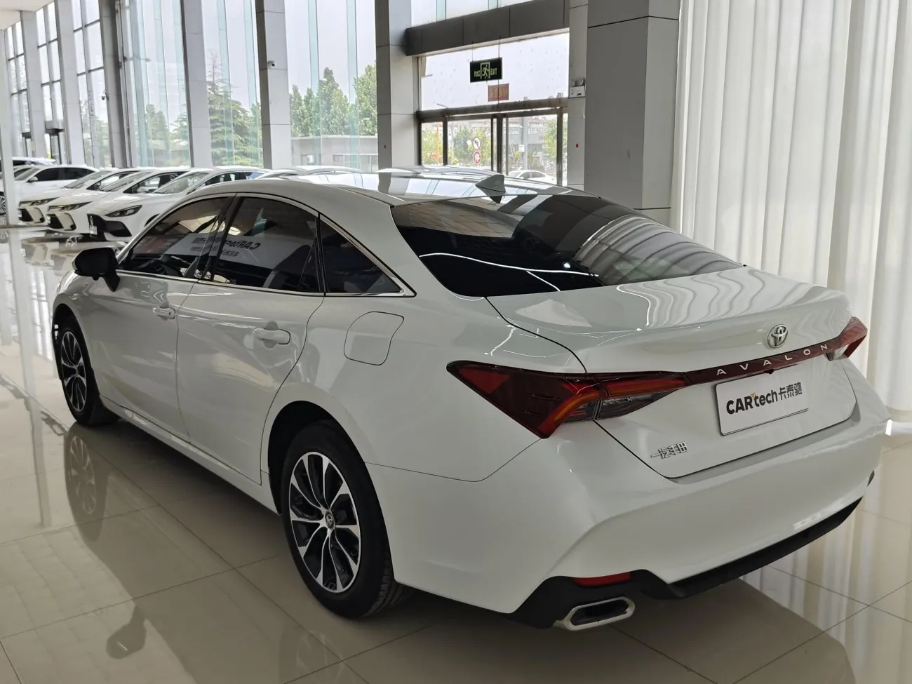 Toyota Avalon 2023