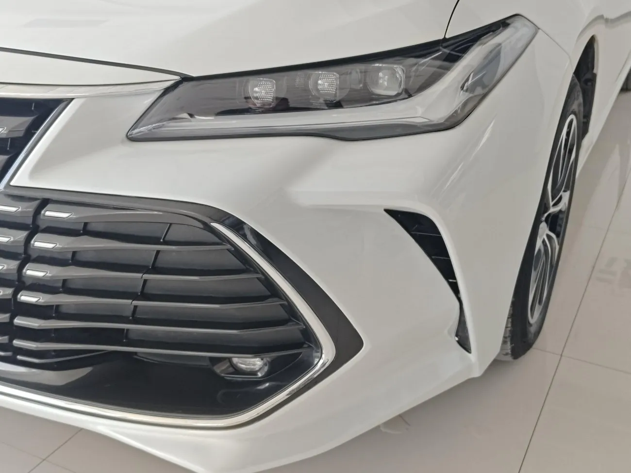 Toyota Avalon 2023